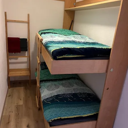 Au Village De Nax, Ravissant 2 Pieces Et Demi Avec Terrasse דירה